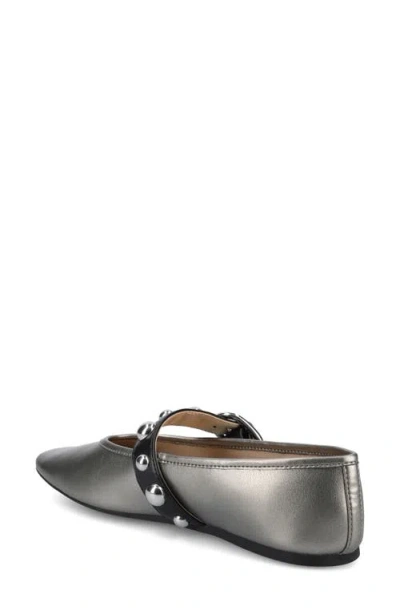 Journee Collection Naveah Studded Ballet Flat