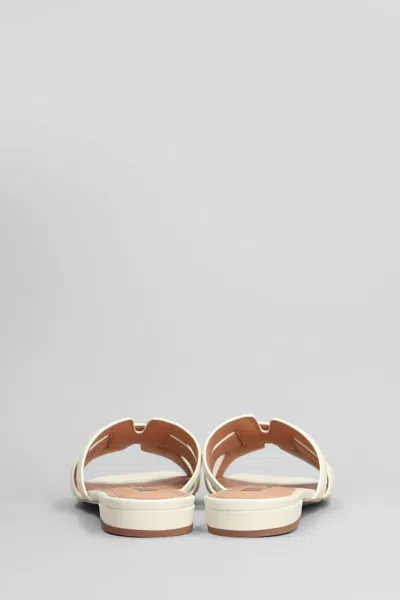 Bibi Lou Holly Flat Flats