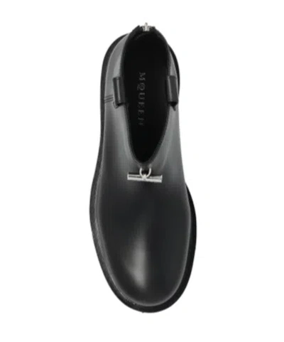 Alexander Mcqueen Zip-fastening Lug-sole Boots In Black