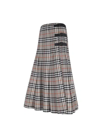 Burberry Beige Midi Skirt With Side Buckle Closure And All-over Check Motif In Wool Woman