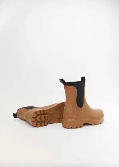 Sofie D'hoore Elastic-panel Round-toe Boots In Brown