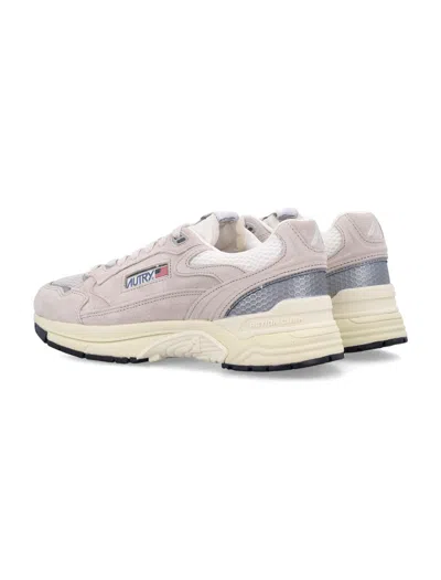 Autry Suede And Mesh Hyperway Sneakers In Neutral