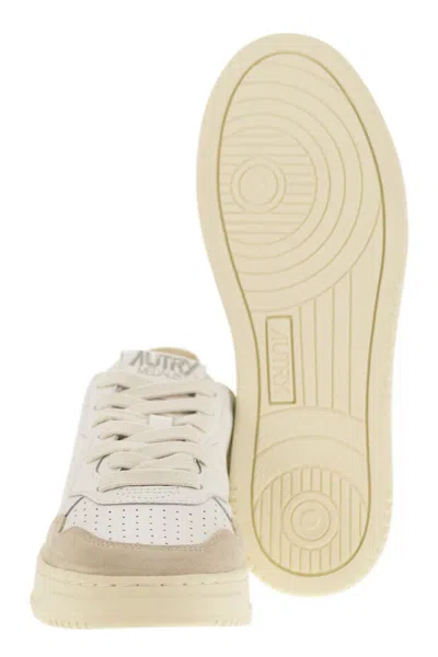 Autry Medalist Low Sneakers In Leather And Suede Color White And Silver Blue In Multi