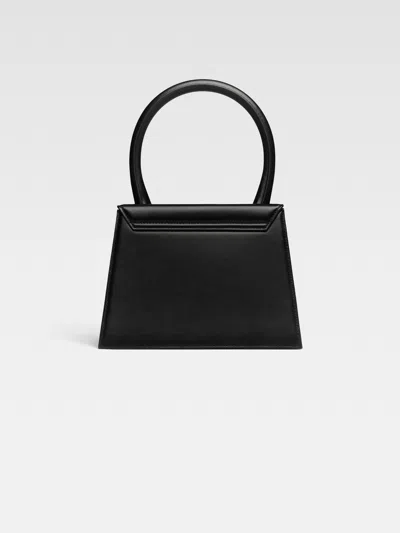 Jacquemus Women Le Chiquito Moyen Shoulder Bag In Black