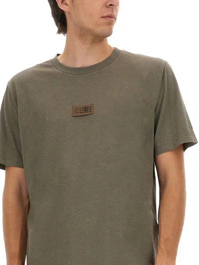 Mm6 Maison Margiela Mm6 By Maison Margiela Relaxed-fit Cotton T-shirt With Logo Patch In Green