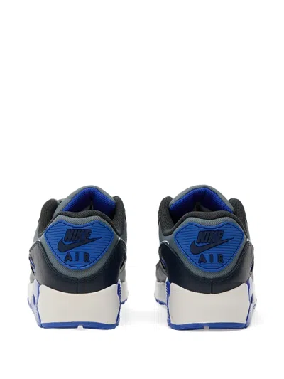 Nike Air Max 90 Gore-tex Sneakers