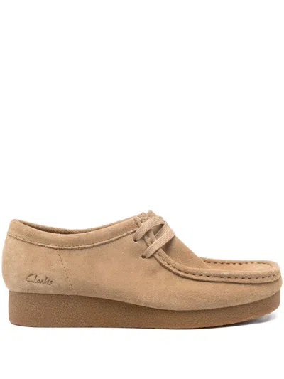 Clarks Wallabee Suede Lace-up Derby Shoes In Brown