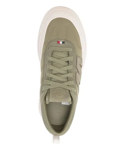 Moncler Sneakers En Nubuck Et Daim Altive In Green