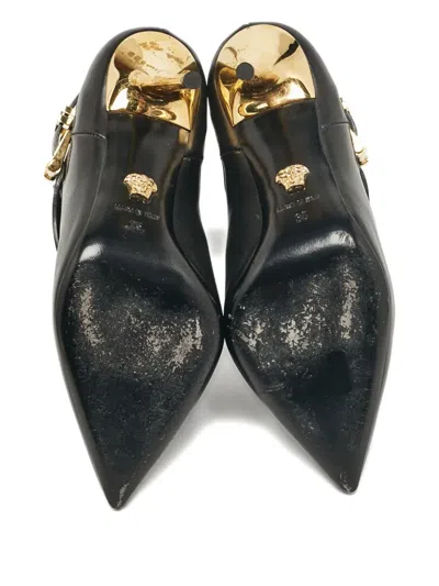 Pre-owned Versace Medusa Buckle Pointed-toe Boots