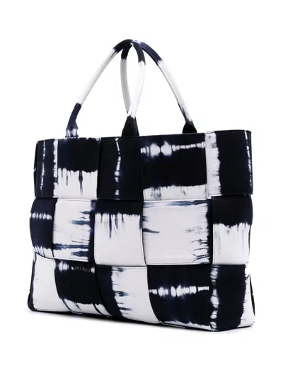 Pre-owned Bottega Veneta 2012-2025 Large Denim Intrecciato Tie Dye Arco Tote Bag