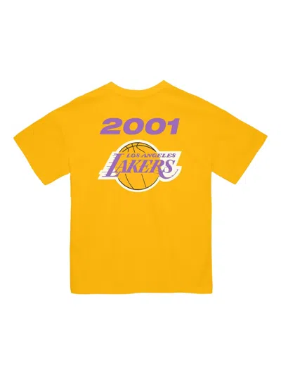 Mitchell & Ness Los Angeles Lakers 2001 "finals" T-shirt In Yellow