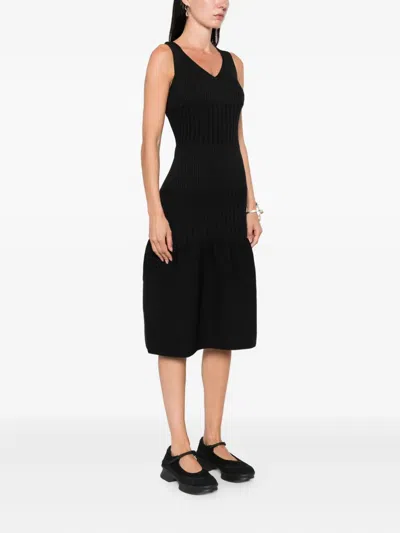 Cfcl Ribbed V-neck Midi Dress In Black