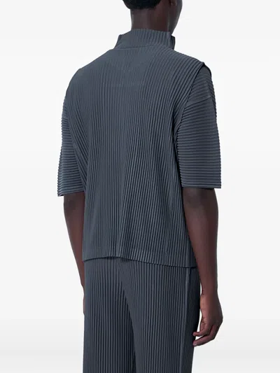Issey Miyake Pleated Zip-front Vest In Gray