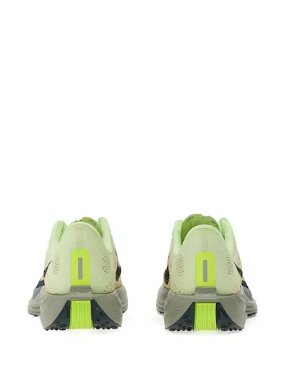 Nike Pegasus Plus Low-top Sneakers
