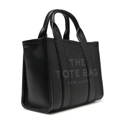 Marc Jacobs Logo Embossed Shoulder Bag