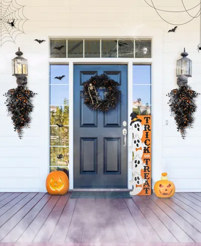 Glitzhome 28" Halloween Black Rose And Berry Swag Metal Wreath Hanger
