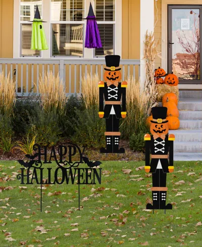 Glitzhome Metal Nutcracker And Happy Halloween Yard Stakes, Set Of 3