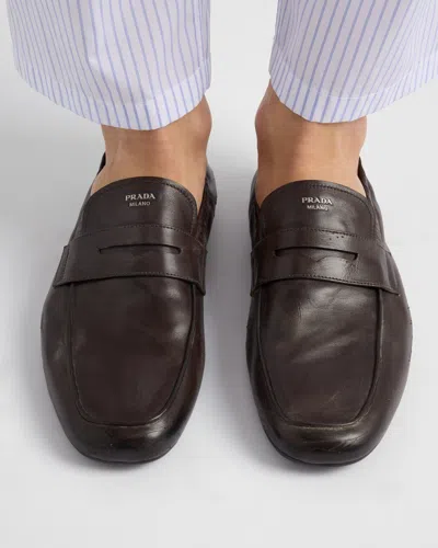 Prada Shuffle Loafer Aus Leder In Antik-optik