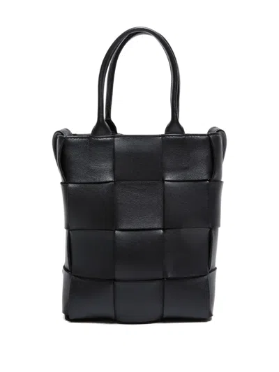 Pre-owned Bottega Veneta 2020-2024 Arco Two-way Shoulder Bag In Black