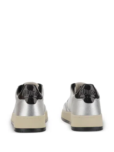 Autry Medalist Lace-up Sneakers