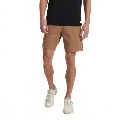 Vuori Optimist Short In Camel In Brown