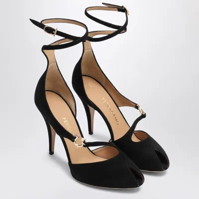 Ferragamo Décolleté With Gancini Detail