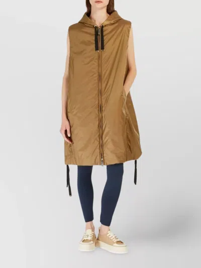 Max Mara Hooded Sleeveless Mid-length Coat With Adjustable Drawstrings In Burgundy