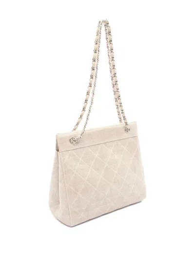 Pre-owned Chanel 1997-1999 Matelasse Chain Shoulder Bag In Neutral