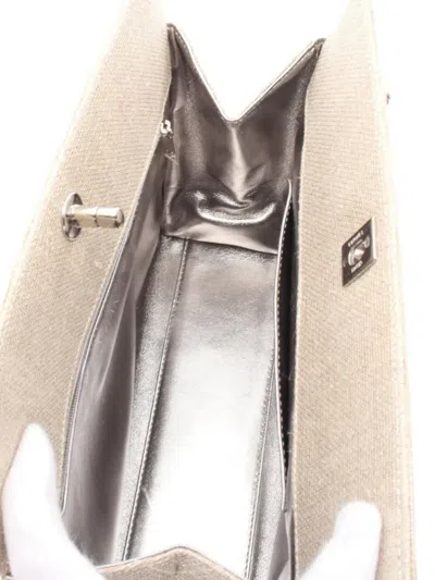 Pre-owned Chanel 1997-1999 Matelasse Chain Shoulder Bag In Neutral