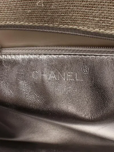 Pre-owned Chanel 1997-1999 Matelasse Chain Shoulder Bag In Neutral