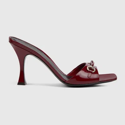 Gucci Leather Mules Featuring Glossy Finish And Open Toe In Burgundy