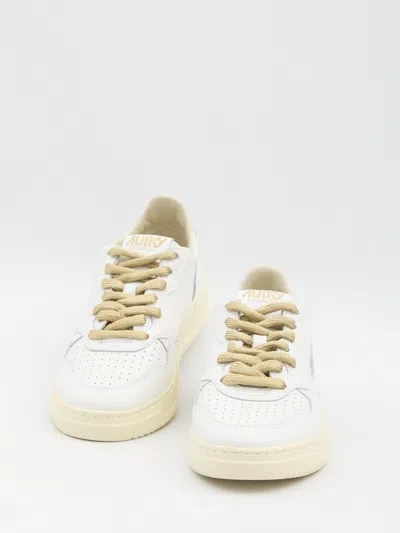 Autry Medalist Low - Leather Sneakers