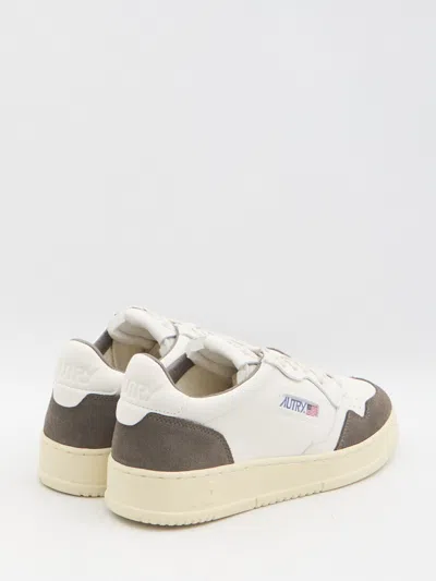 Autry 'medalist Low' White Low Top Sneakers With Side Logo Detail In Leather And Suede Man In White