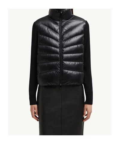 Moncler Womens Black Funnel-neck Brand-patch Regular-fit Shell-down Jacket In Black