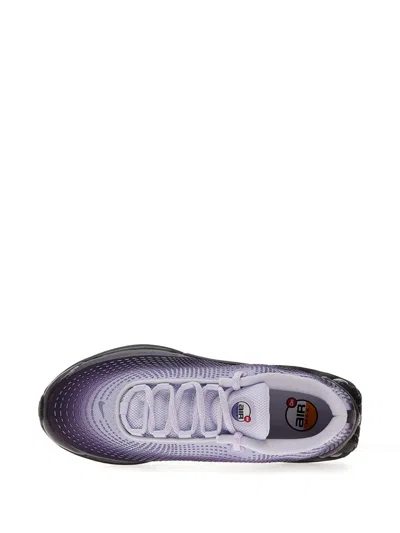 Nike Air Max Dn Sneakers