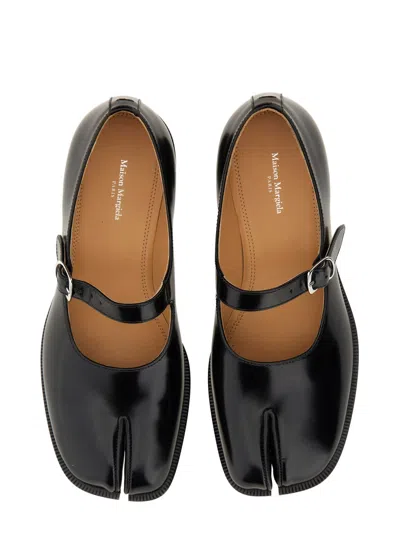 Maison Margiela Tabi Leather Mary Jane In Black
