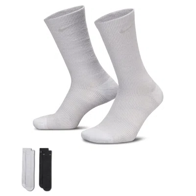 Nike Unisex Everyday Cushioned Crew Socks (2 Pairs) In White