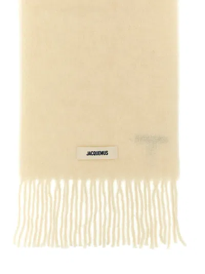 Jacquemus Carro Scarf Fringed Edges In Neutral