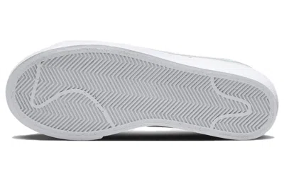 Nike (wmns)  Blazer Low Platform 'white Blue Tint'