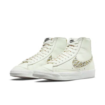 Nike (wmns)  Blazer Mid '77 Se 'lemon Leopard'