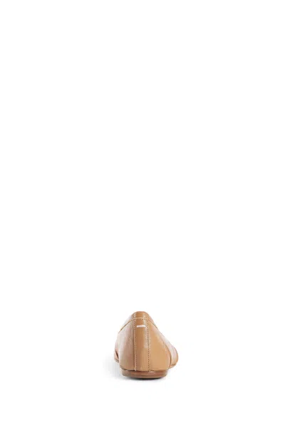 Maison Margiela Beige Balletina Shoes With Tabi Toe And Single Stitch Logo In Brown