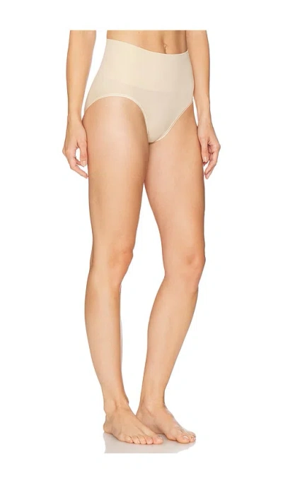 Yummie Ultralight Shaping Brief