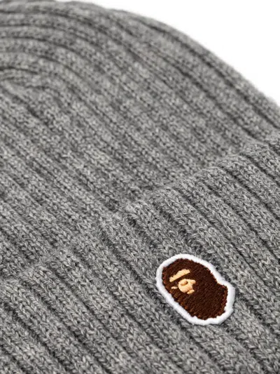 A Bathing Ape Ribbed-knit Logo Beanie In Gray