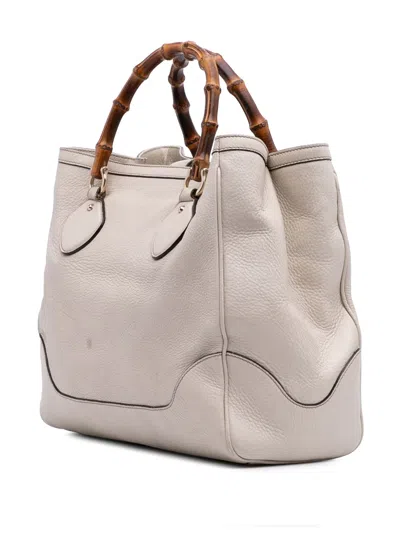 Pre-owned Gucci 2016-2025 Medium Leather Bamboo Diana Tote Bag In White