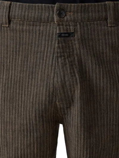 Closed Toledo Tapered Trousers In Brown