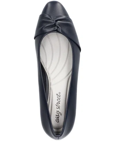 Easy Street Women's Lyanna Block-heel Slip-on Pumps