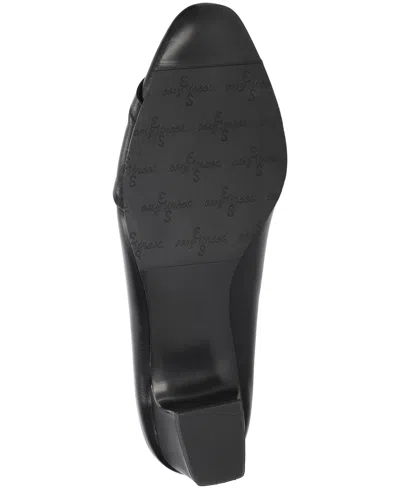Easy Street Women's Lyanna Block-heel Slip-on Pumps