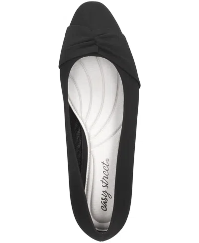 Easy Street Women's Lyanna Block-heel Slip-on Pumps
