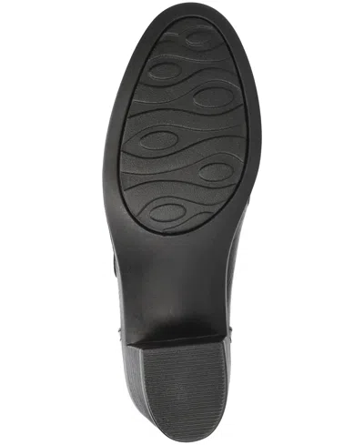 Easy Street Lavelle Women's Comfort Block-heel Slip-on Shooties