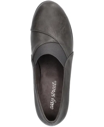 Easy Street Women's Fondly Block-heel Slip-on Shooties